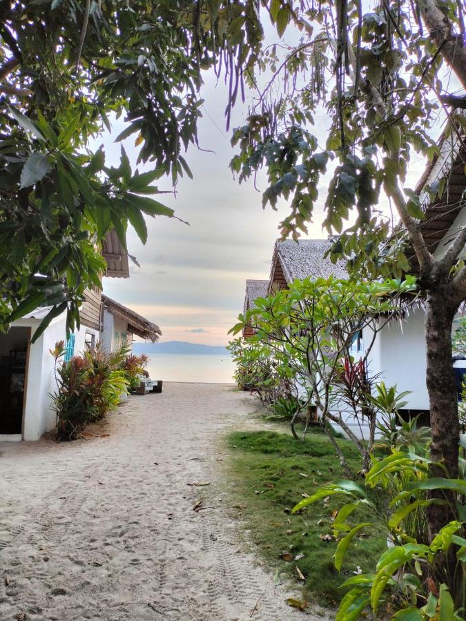 Sand Terrace Beach Bungalows Baan Tai Luaran gambar